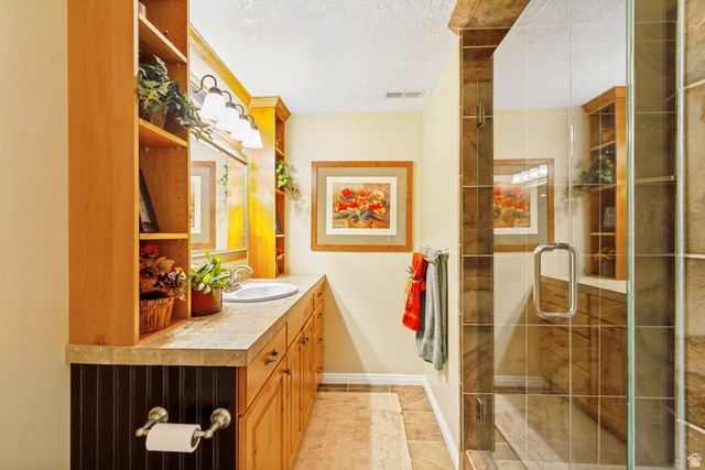1911 W GRASSY KNOLL CT, Riverton, UT 84065