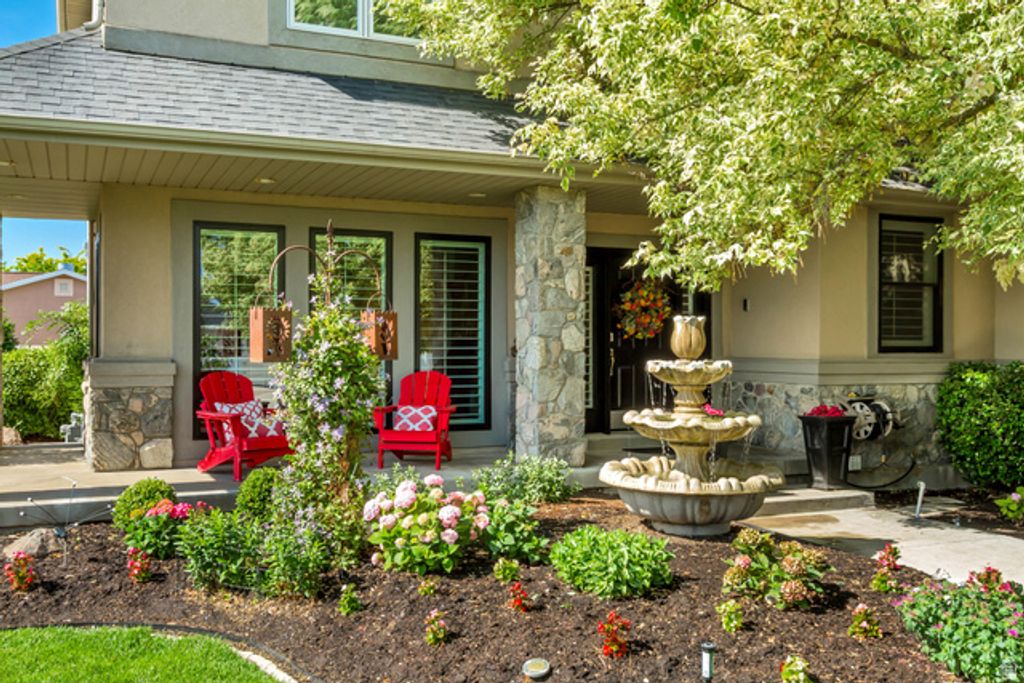 1911 W GRASSY KNOLL CT, Riverton, UT 84065