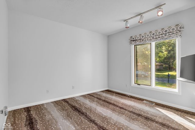 958 Tamarack Circle North Drive, Indianapolis, IN 46260