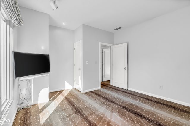 958 Tamarack Circle North Drive, Indianapolis, IN 46260