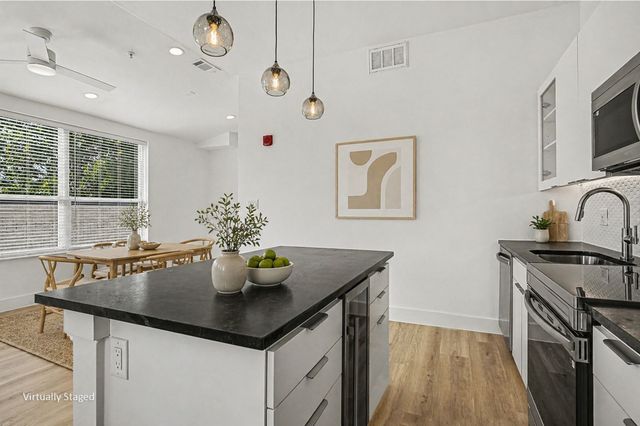 2217 N Fitzhugh Avenue 301, Dallas, TX 75204