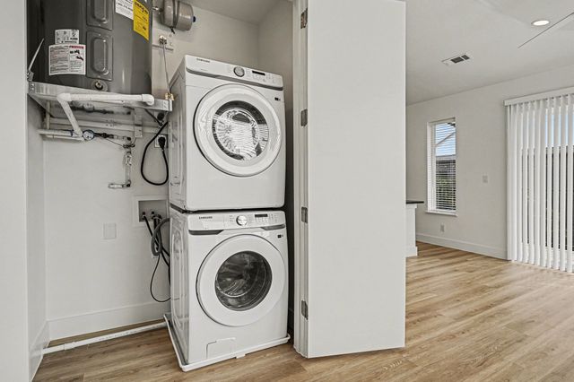 2217 N Fitzhugh Avenue 301, Dallas, TX 75204