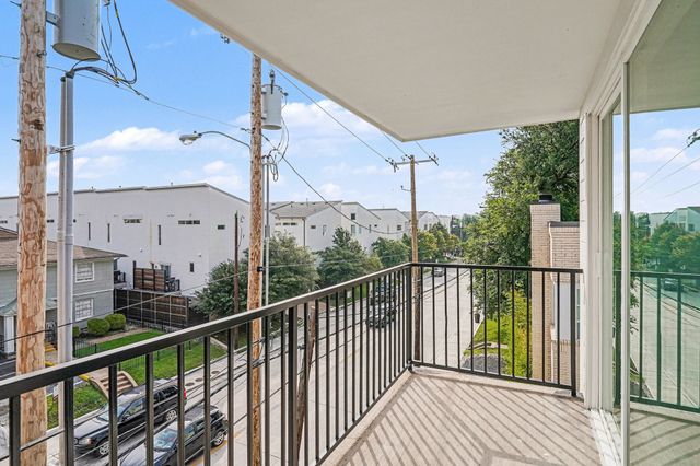 2217 N Fitzhugh Avenue 301, Dallas, TX 75204
