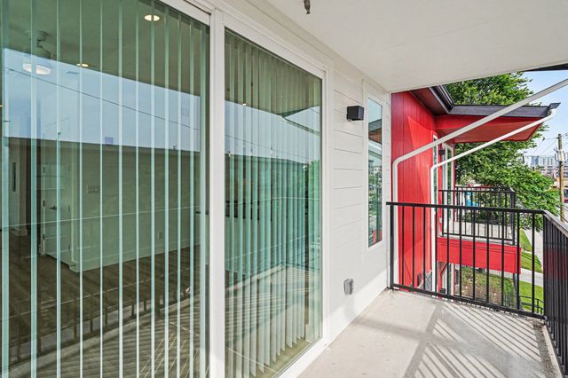 2217 N Fitzhugh Avenue 301, Dallas, TX 75204