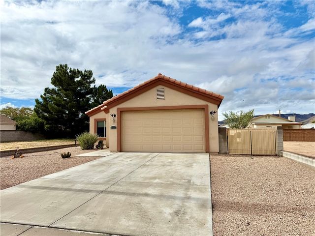 3665 N Lomita Street, Kingman, AZ 86409