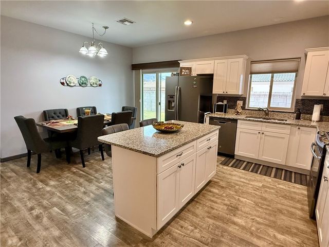 3665 N Lomita Street, Kingman, AZ 86409