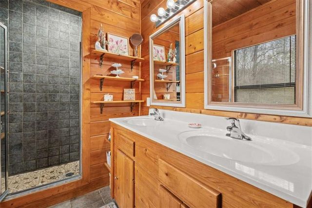 912 Folds Road, Carrollton, GA 30116