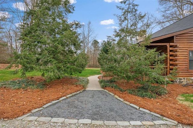 912 Folds Road, Carrollton, GA 30116