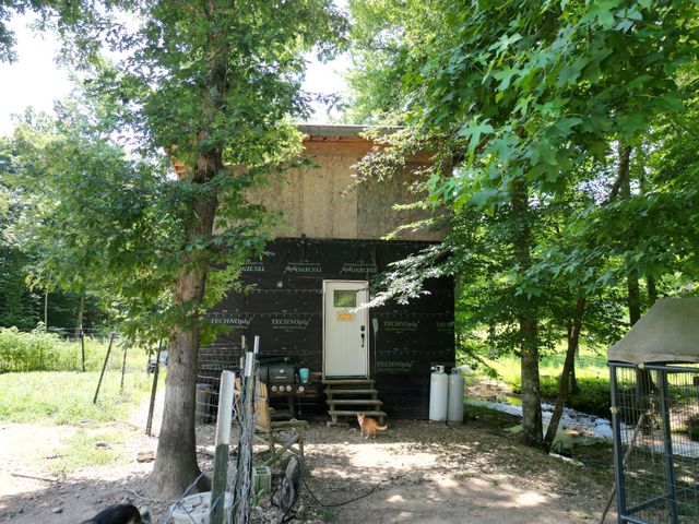 422 Golden View Ln, Hampshire, TN 38461