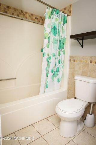 320 Lorillard Avenue, Union Beach, NJ 07735