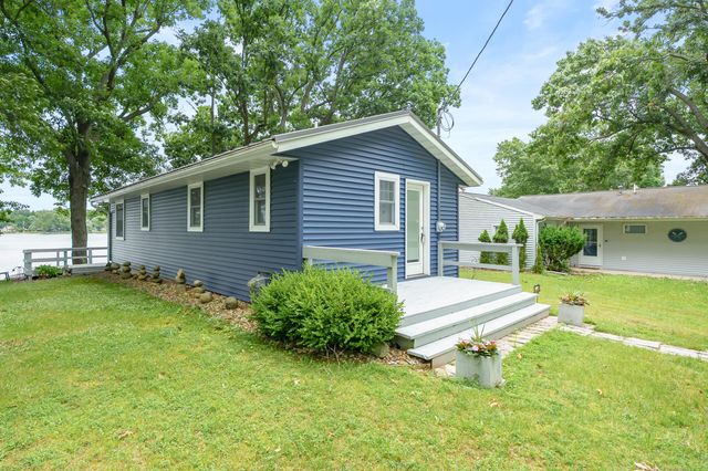 81735 Laguna Beach Park Road, Lawton, MI 49065