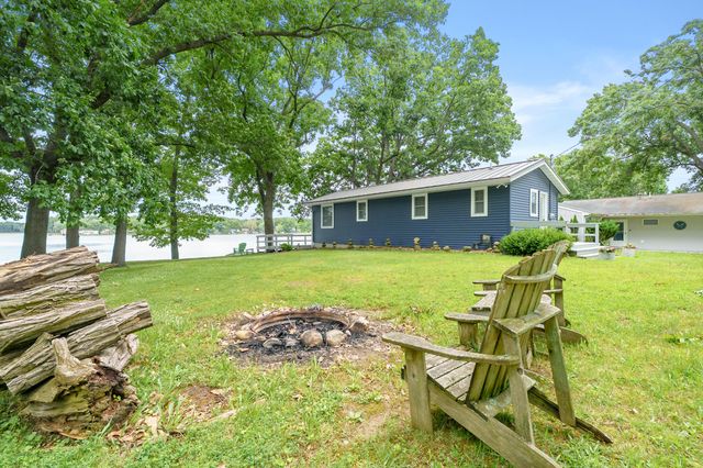 81735 Laguna Beach Park Road, Lawton, MI 49065