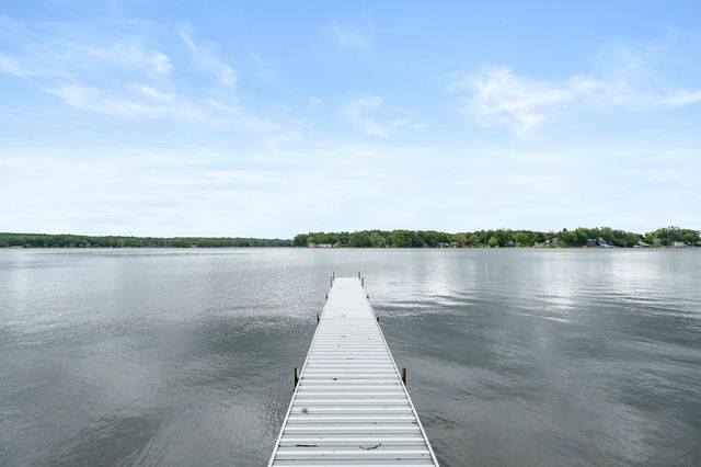 81735 Laguna Beach Park Road, Lawton, MI 49065