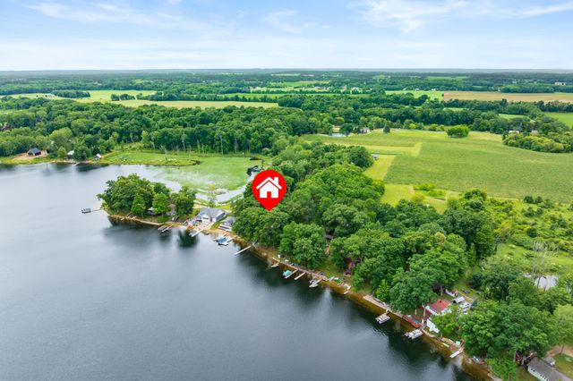 81735 Laguna Beach Park Road, Lawton, MI 49065