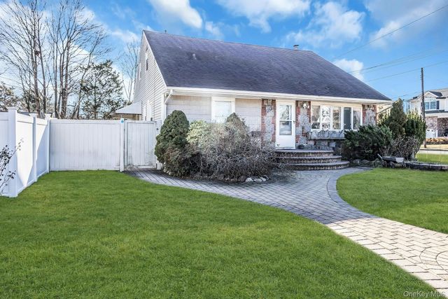 2864 Wilson Avenue, Bellmore, NY 11710