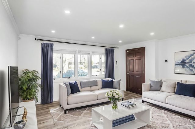 2864 Wilson Avenue, Bellmore, NY 11710