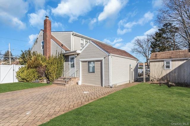 2864 Wilson Avenue, Bellmore, NY 11710