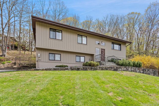 19 Crescent Lane, Putnam Valley, NY 10579