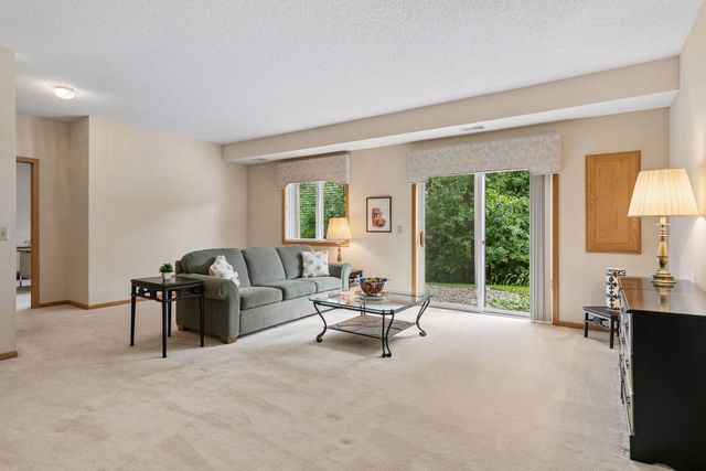 12795 Falcon Drive, Apple Valley, MN 55124