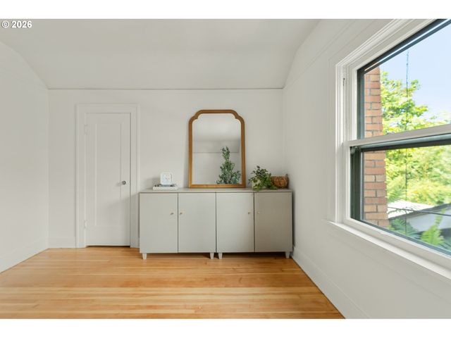 2528 Se 43RD Ave, Portland, OR 97206