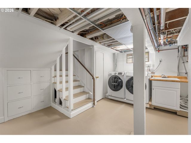 2528 Se 43RD Ave, Portland, OR 97206