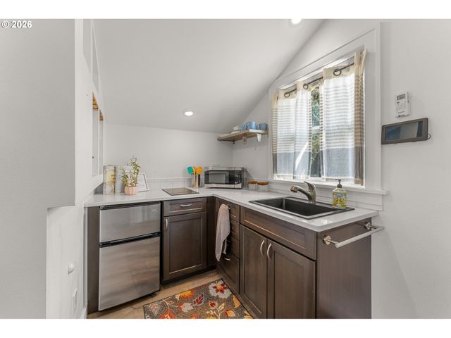 2528 Se 43RD Ave, Portland, OR 97206