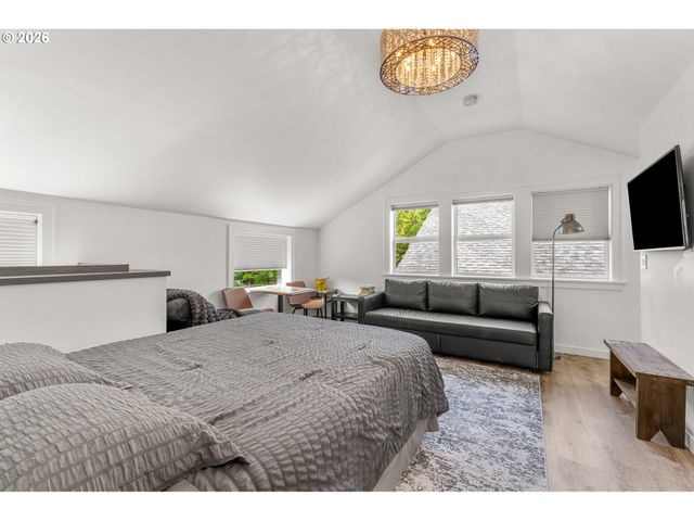 2528 Se 43RD Ave, Portland, OR 97206