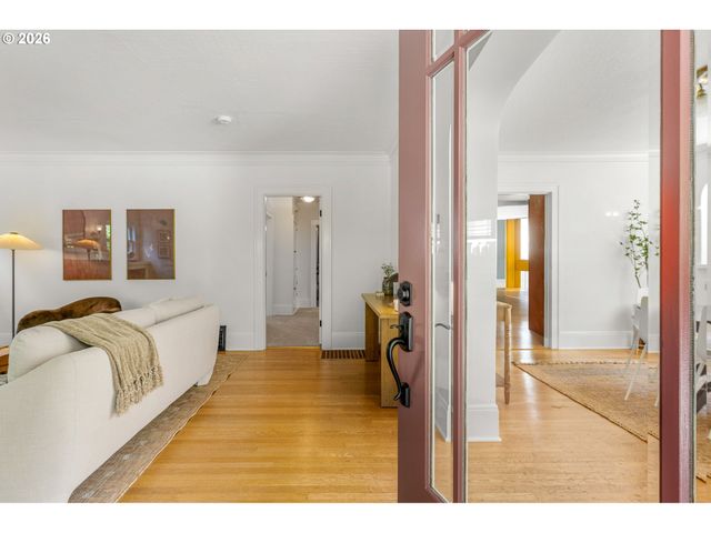2528 Se 43RD Ave, Portland, OR 97206