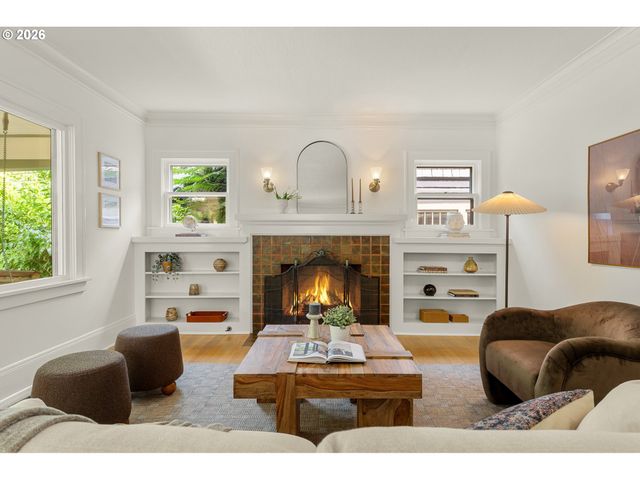 2528 Se 43RD Ave, Portland, OR 97206