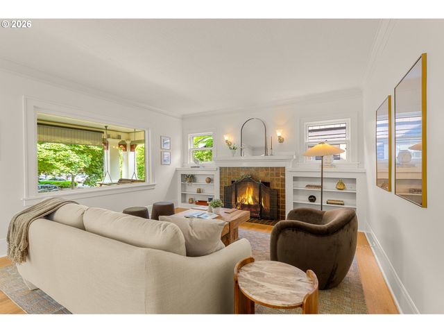 2528 Se 43RD Ave, Portland, OR 97206