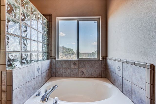 8605 Cantel Court, Oak Hills, CA 92344