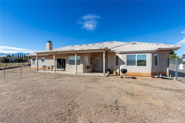 8605 Cantel Court, Oak Hills, CA 92344