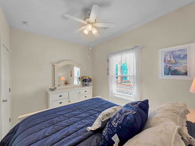 2577 Holiday Drive, Crystal Beach, TX 77650