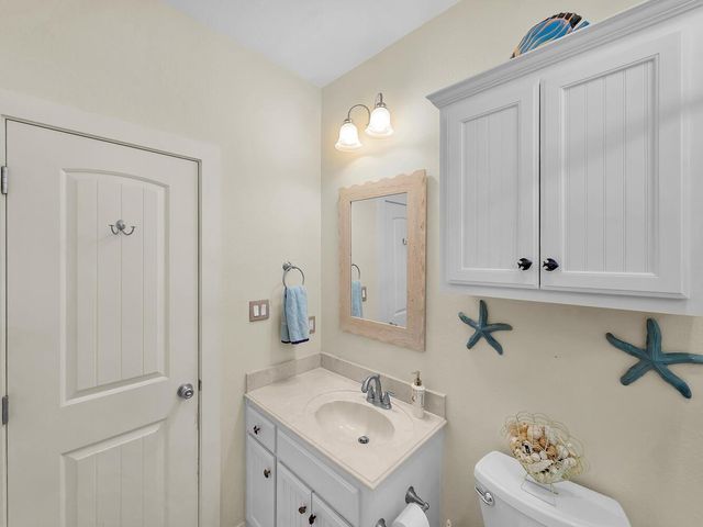 2577 Holiday Drive, Crystal Beach, TX 77650