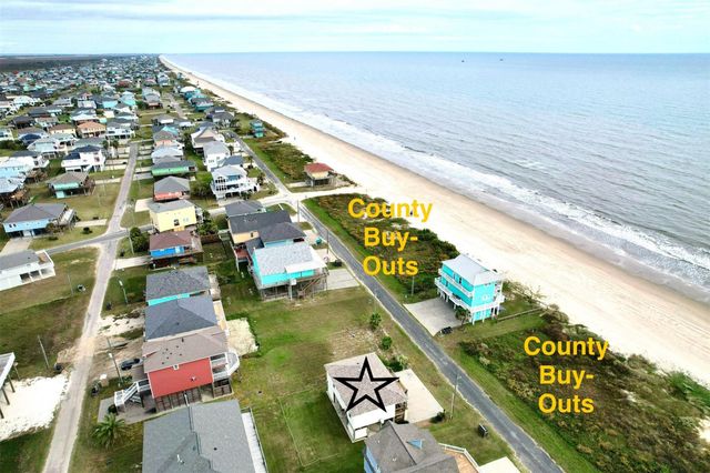 2577 Holiday Drive, Crystal Beach, TX 77650