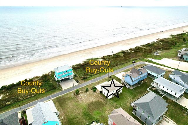 2577 Holiday Drive, Crystal Beach, TX 77650