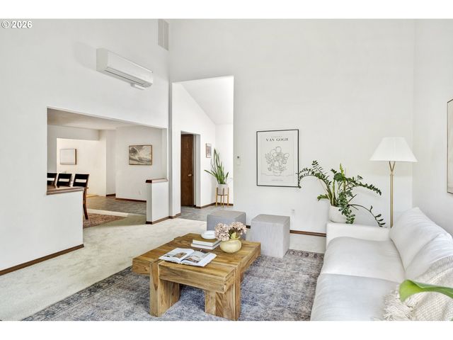 4040 KENTHORPE Way, West Linn, OR 97068