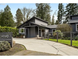 4040 KENTHORPE Way, West Linn, OR 97068