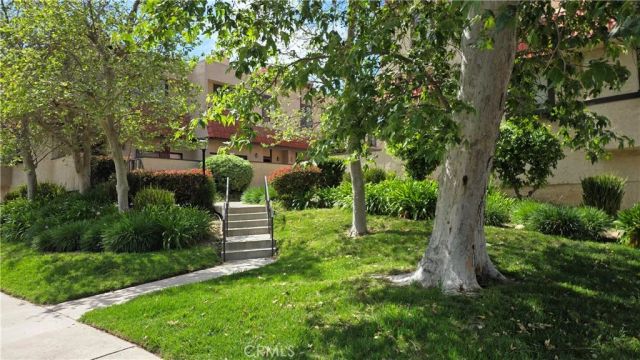 27657 Ironstone Drive 2, Canyon Country, CA 91387