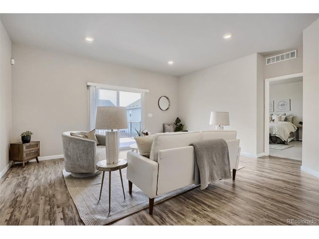 27205 E Bayaud Ave, Aurora, CO 80018