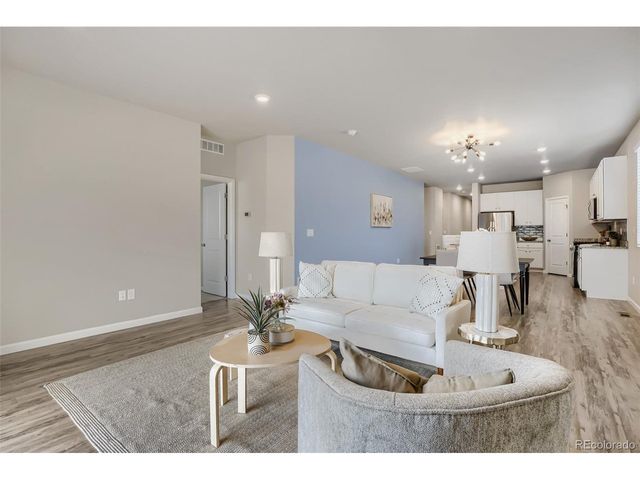 27205 E Bayaud Ave, Aurora, CO 80018