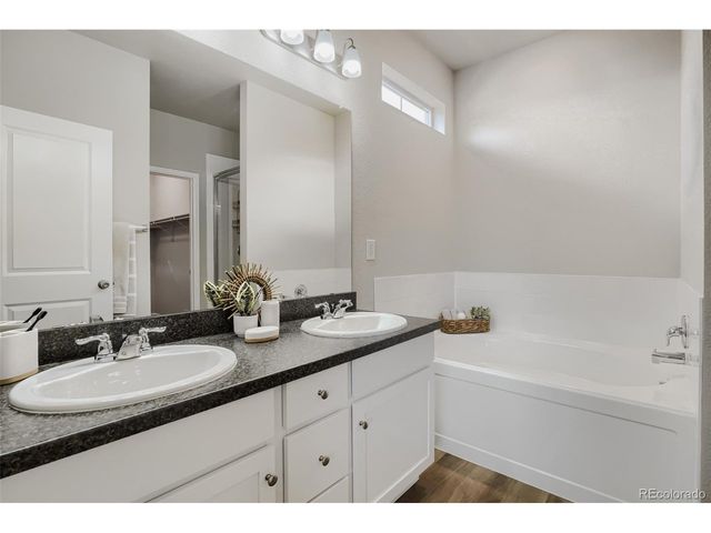 27205 E Bayaud Ave, Aurora, CO 80018