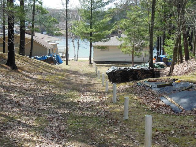 302 Ridge Road, Harrison, MI 48625