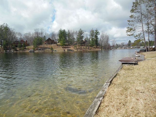 302 Ridge Road, Harrison, MI 48625