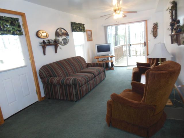 302 Ridge Road, Harrison, MI 48625