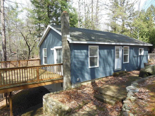 302 Ridge Road, Harrison, MI 48625