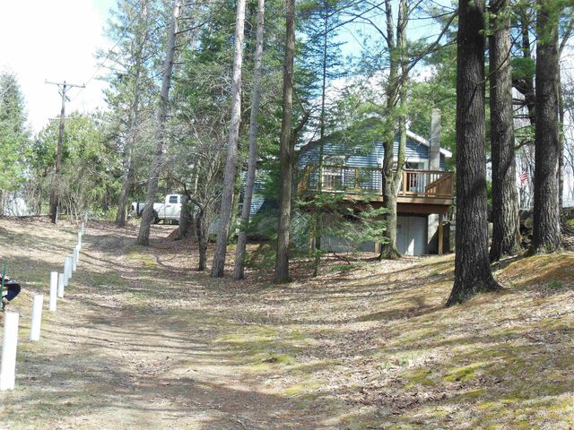 302 Ridge Road, Harrison, MI 48625