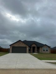 3233 Seabiscuit Street, Durant, OK 74701