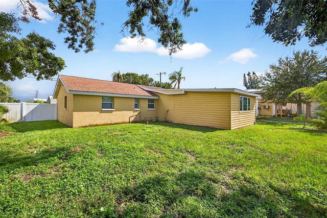 3225 W SHELL POINT ROAD, Ruskin, FL 33570