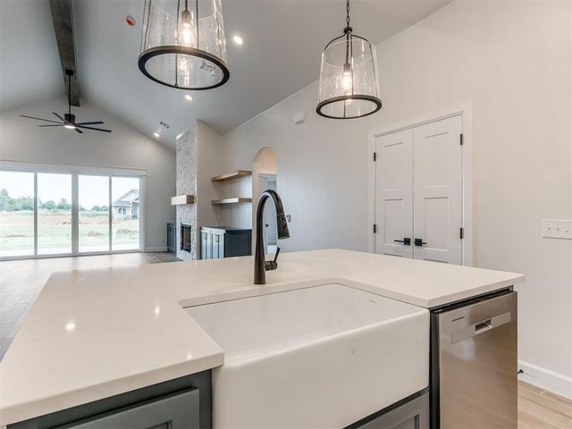 10329 SW 50th Street, Mustang, OK 73064